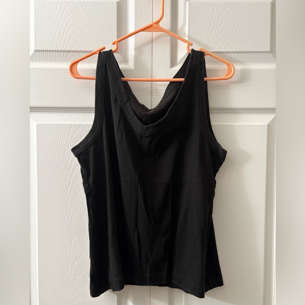 White stag Black Sleeveless Tank top